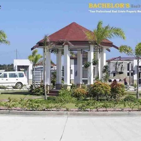Two Story 87 Sqm Fully Air-Conditioned House In Babag 2, Lapu-Lapu City Exterior photo